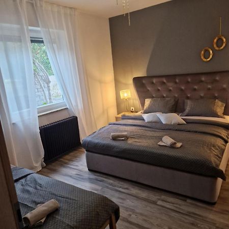 Apartmans Robo Koper Bagian luar foto
